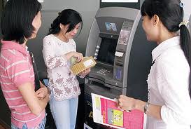 Ngân hàng thu phí giao dịch nội mạng ATM