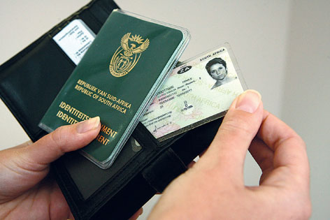 Tư vấn, hỗ trợ khách hàng đăng ký làm visa Nam phi