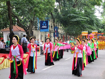 Nhân dịp 2/9 Hà Nội biểu diễn nghệ thuật